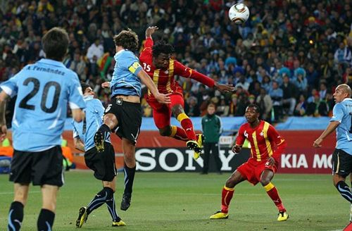 亚冠前瞻：申花主场迎战蔚山HD，锋线残阵PK防线危机  